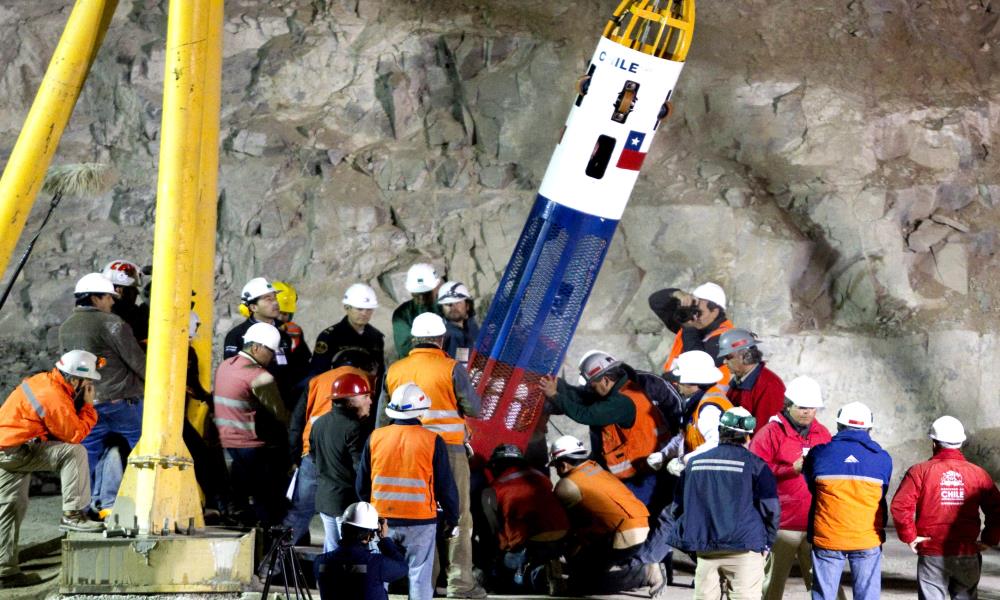 চিলির খনি দুর্ঘটনা : দেশপ্রেমে পুনর্জীবন |Chile's Mine Accident : Resu...